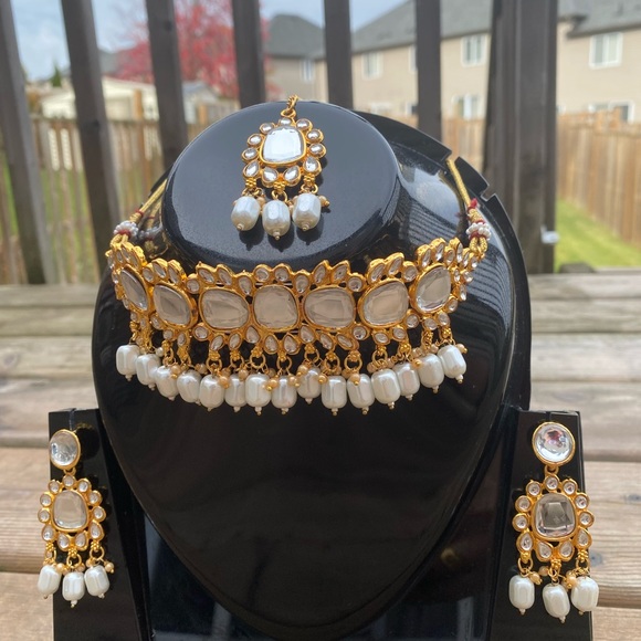 Gold Plated choker necklace set - Picture 4 of 14